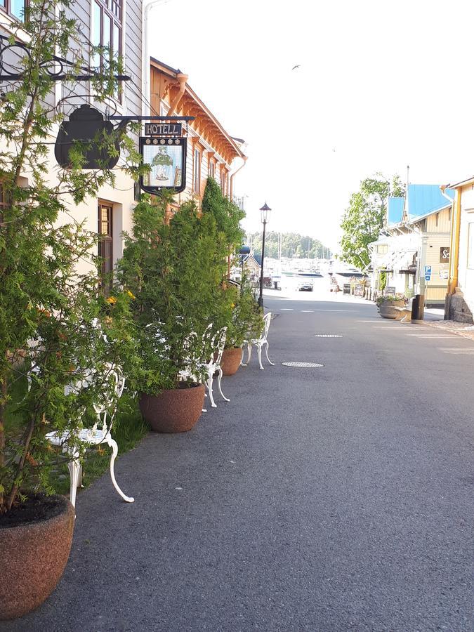 Hotel Villa Antonius Naantali Exterior photo